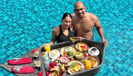 Floating Breakfast